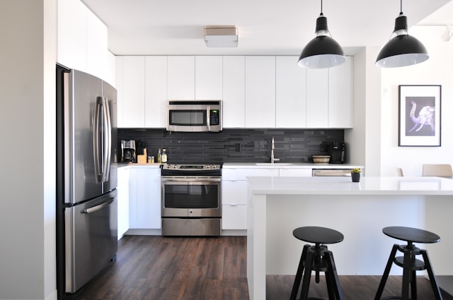 Choosing the Right Materials for Your Houston Kitchen Makeover
